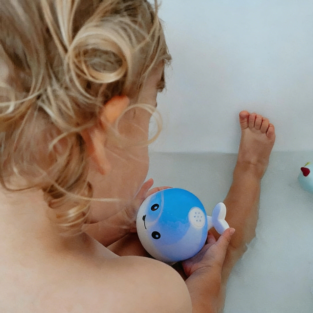 ODEIUN™ Light-Up Whale: The World's Favorite Automatic Induction Bath Toy for Happy Babies